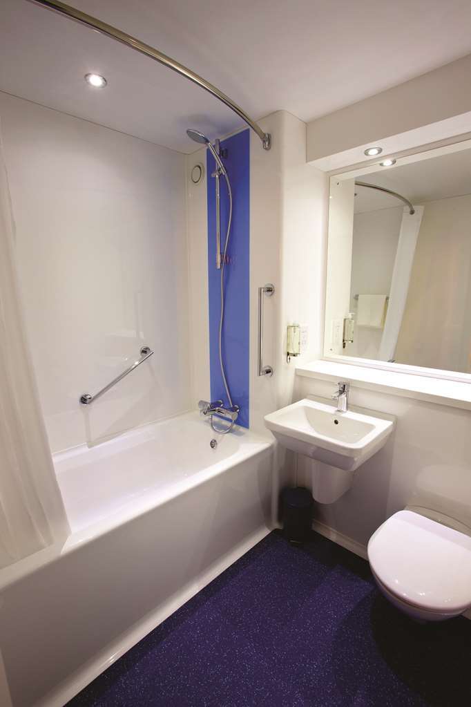 Travelodge Birmingham Dudley Cameră foto