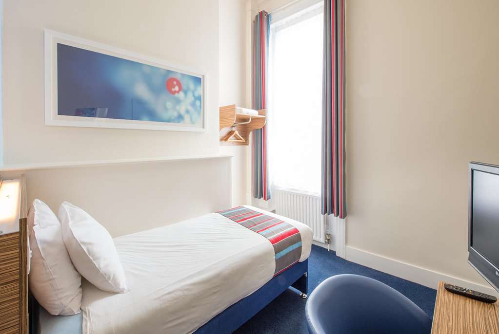 Travelodge Birmingham Dudley Cameră foto